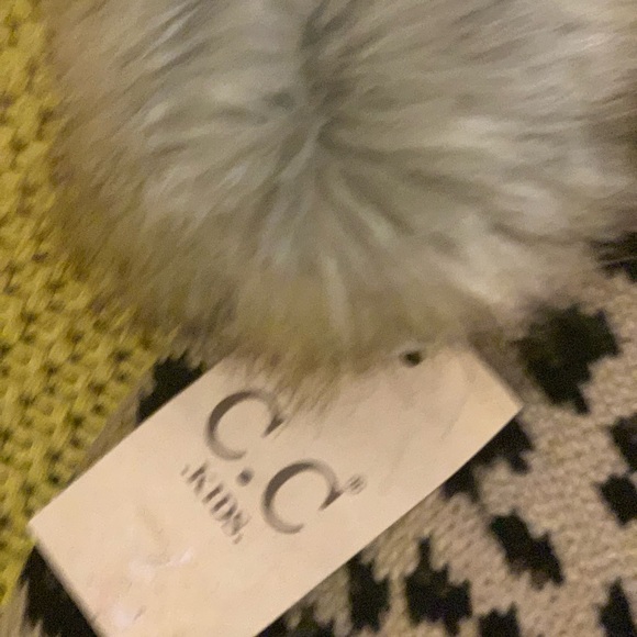 C.C. Kids Beanie with Pom Pom - Picture 2 of 5